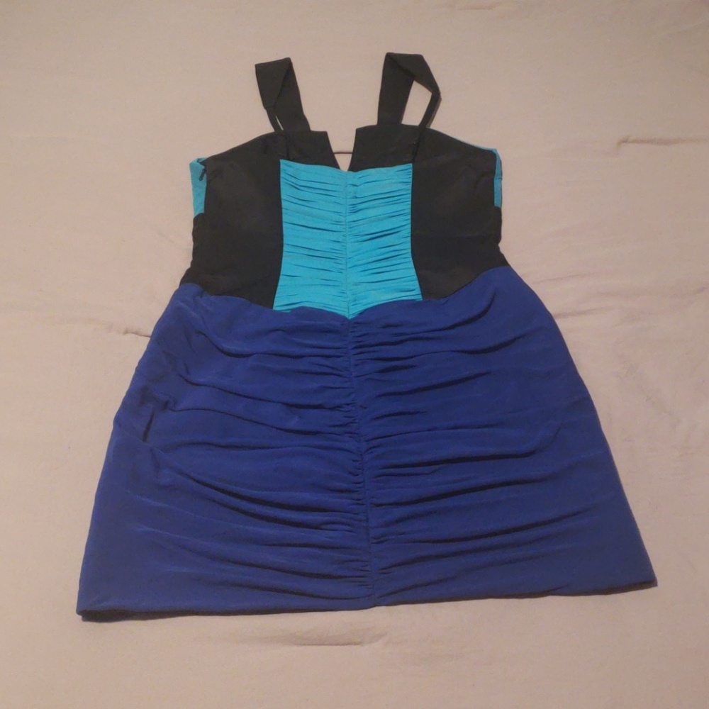 bebe Color Block Mesh Dress - Picture 3 of 8